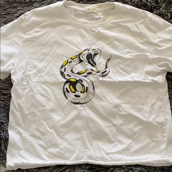 Brandy Melville Tops - NEW no tag brandy snake graphic RARE***